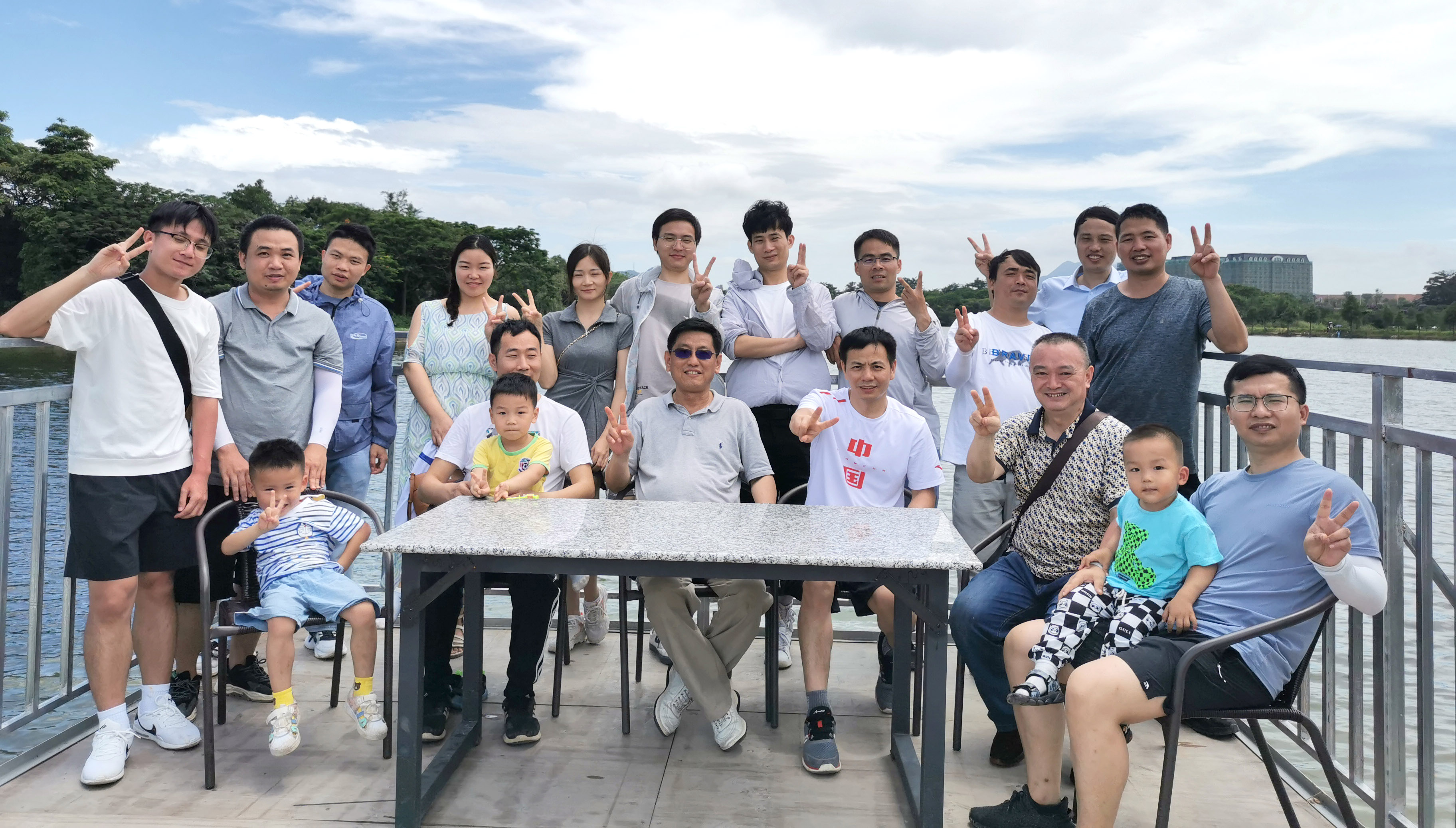 2022年5月钓趣横生·欢乐无限——金年汇科技组织员工垂钓团建活动     2022年5月29日